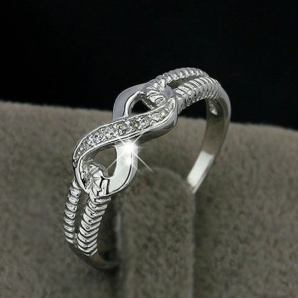 Creative personality diamond diamond figure 8 ring - Picture 1 of 5